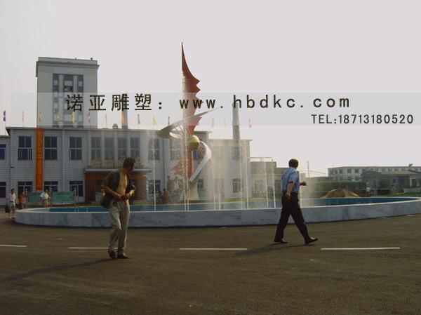 现代不锈钢雕塑的新的空间观念几种形态